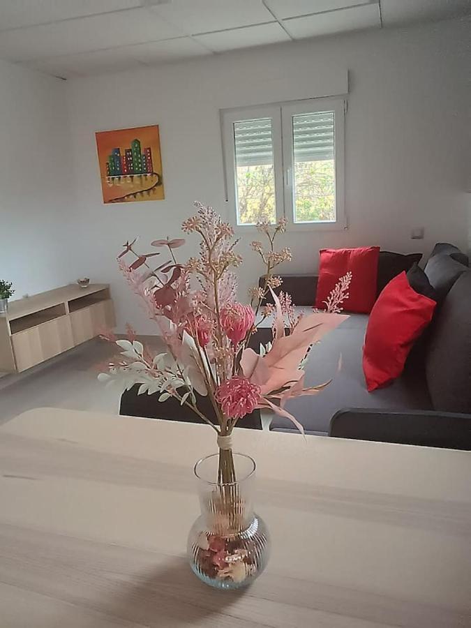 Casa Celia Apartment Валсекийо Екстериор снимка